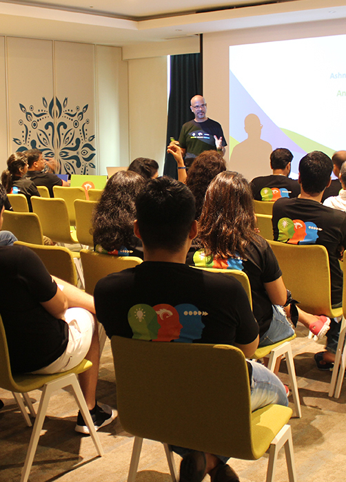 Life at Ashnik 3 people-vision